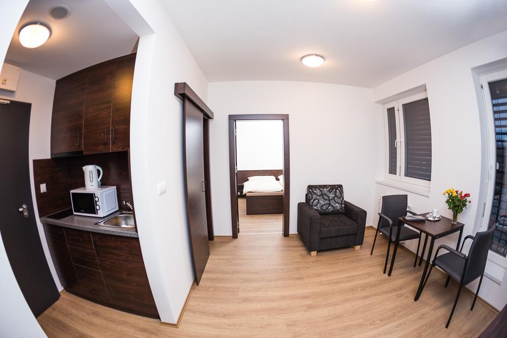 Barok Hotel And Apartments Bratysława Zewnętrze zdjęcie