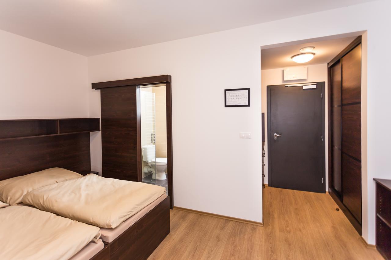 Barok Hotel And Apartments Bratysława Zewnętrze zdjęcie